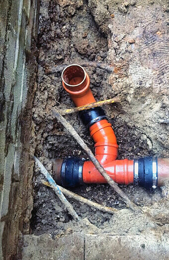 https://plumbercloverdale.com.au/uploads/2025/06/emergency-plumbing-245547.jpg