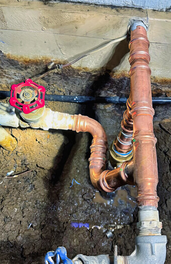 https://plumbercloverdale.com.au/uploads/2025/06/emergency-plumbing-826583.jpg